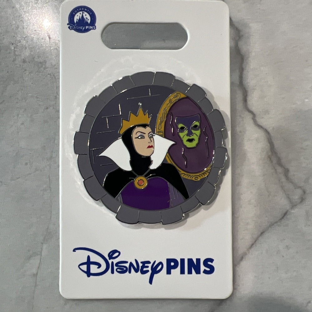 Disney Parks Pin 2025 Snow White Evil Queen Magic Mirror‎ Open Edition